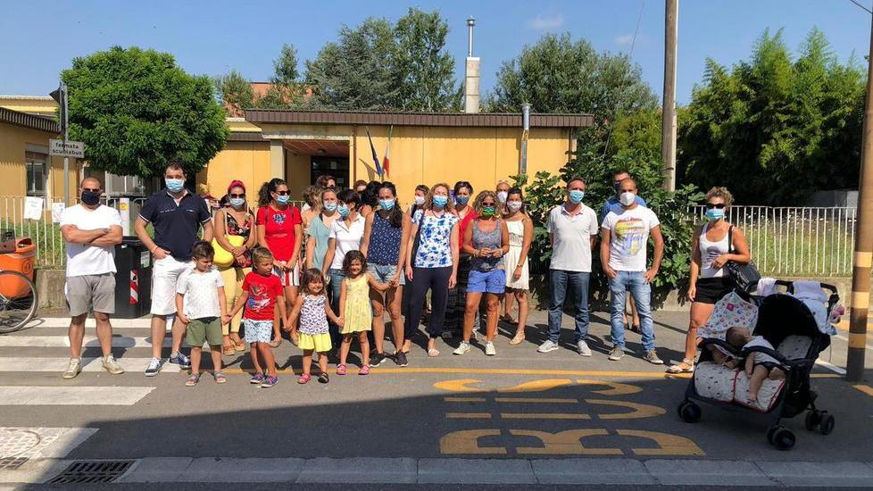 Sit-in dei genitori a scuola