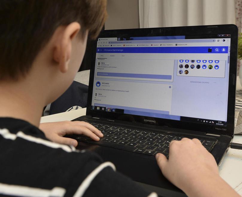 Suicidi, amputazioni, pedopornografia L’orrore dark web nella chat dei ragazzini 