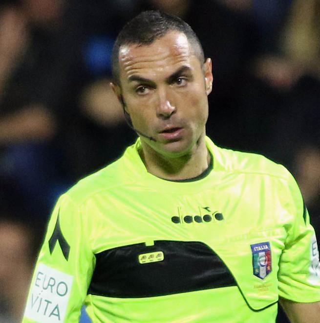 Direzione affidata a Guida Un fischietto “generoso” su calci di rigore e rossi