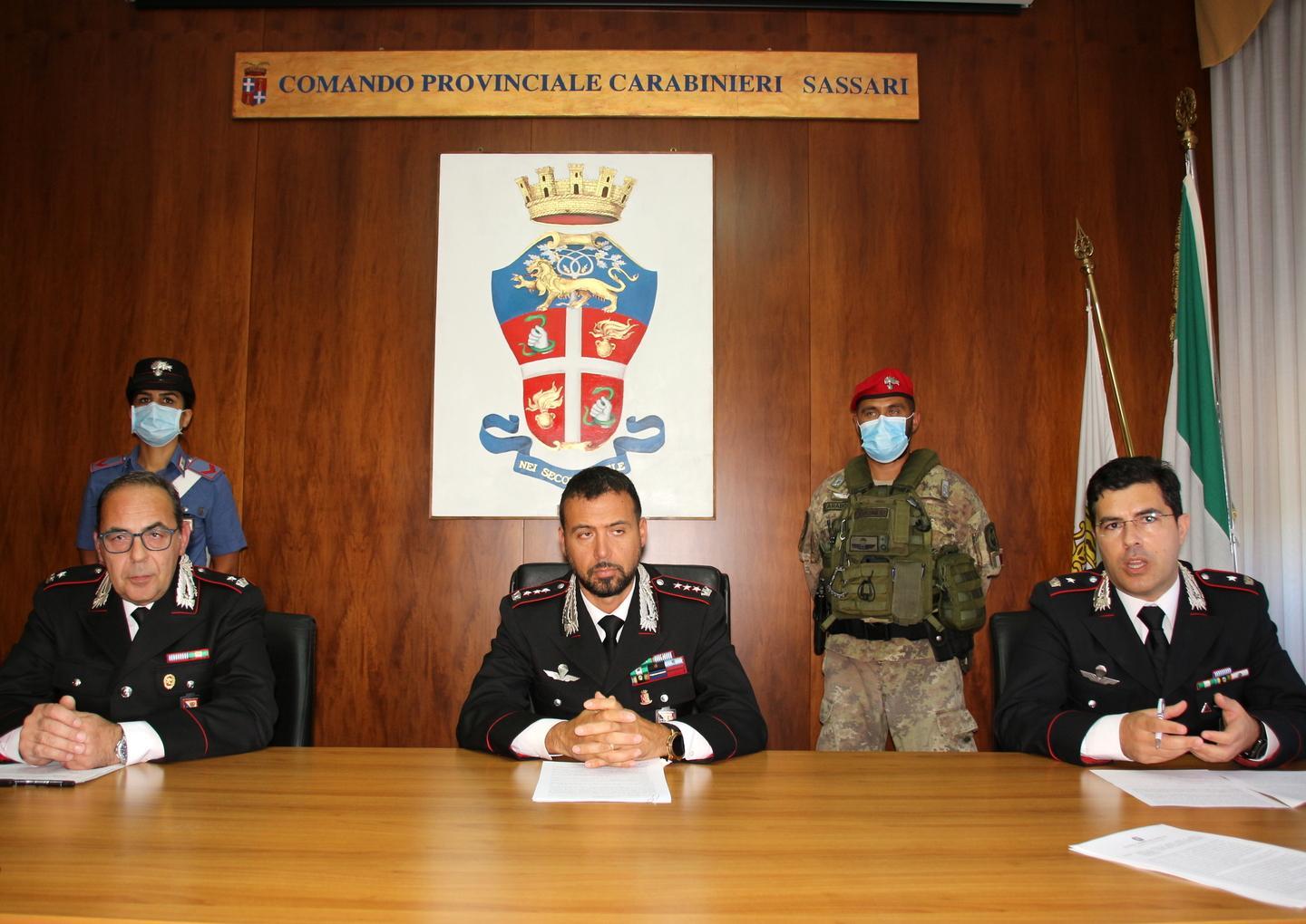 «Fratello non c’è merce, pronti i soldi» 