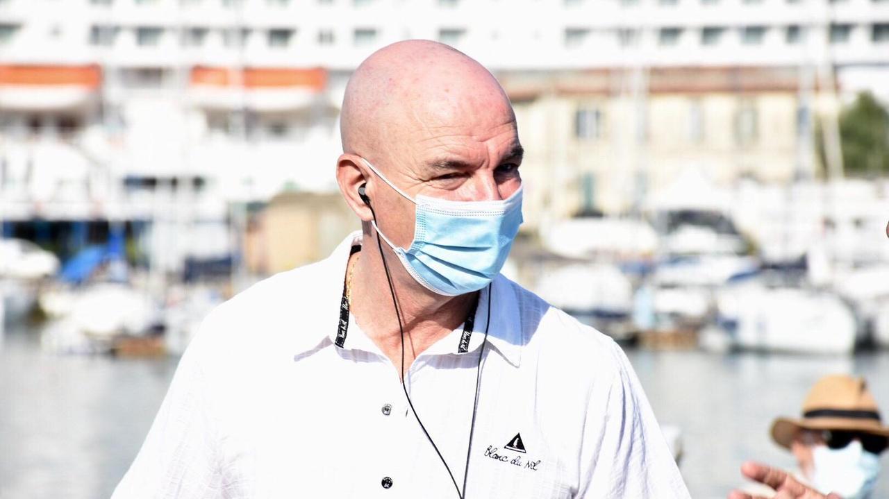 Il sindaco Salvetti assicura: «Presto riapriremo le piscine comunali»