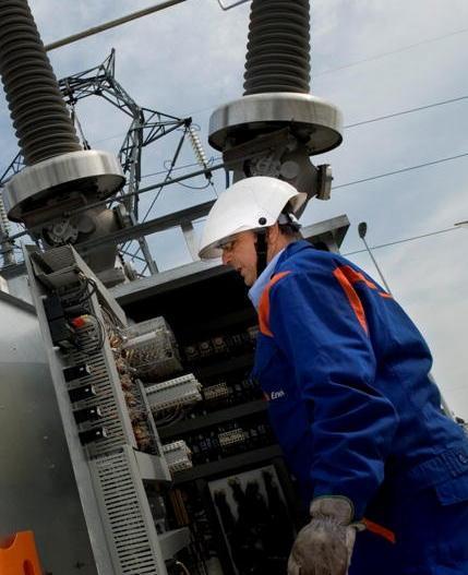 Guasto durante i lavori e la frazione di Pulica rimane al buio per ore