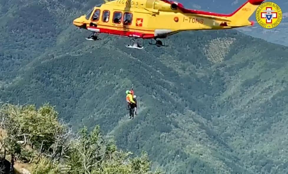 Escursionista di Agliana soccorsa dal Sast sulla Penna di Lucchio