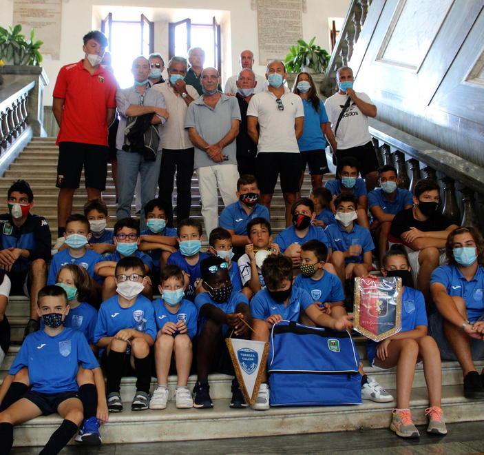 Gemellaggio fra Genoa e Versilia Il quartier generale alla Pruniccia 