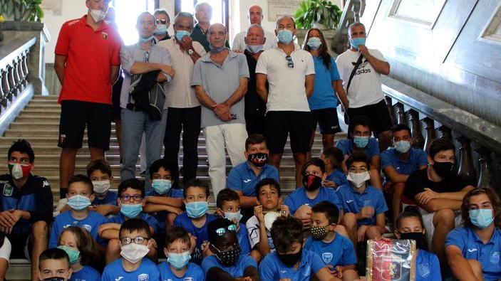 Gemellaggio fra Genoa e Versilia Il quartier generale alla Pruniccia
