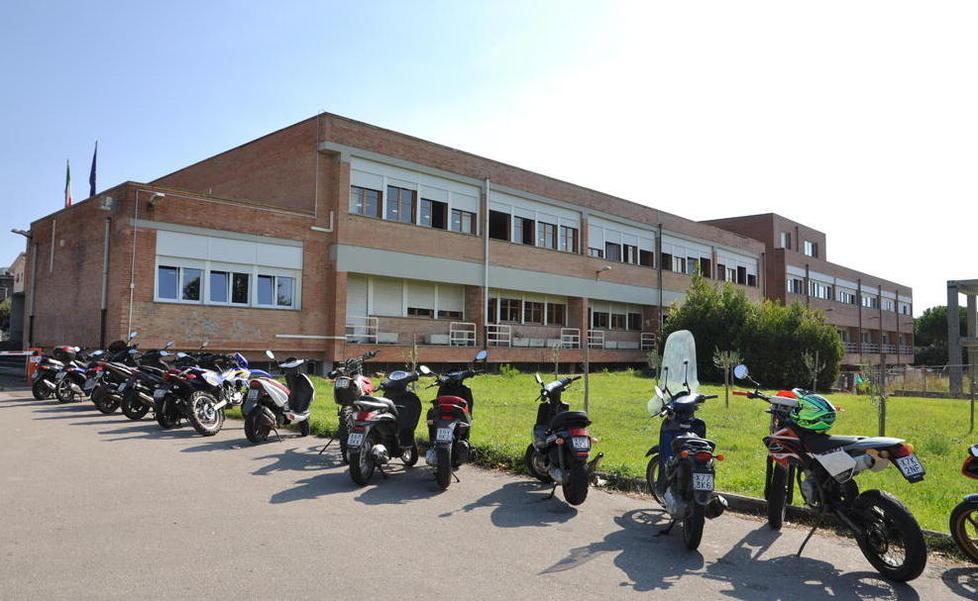 Aule numerose e grandi a Liceo, Iti e Ipsia «Spazi ampi assicurati» 
