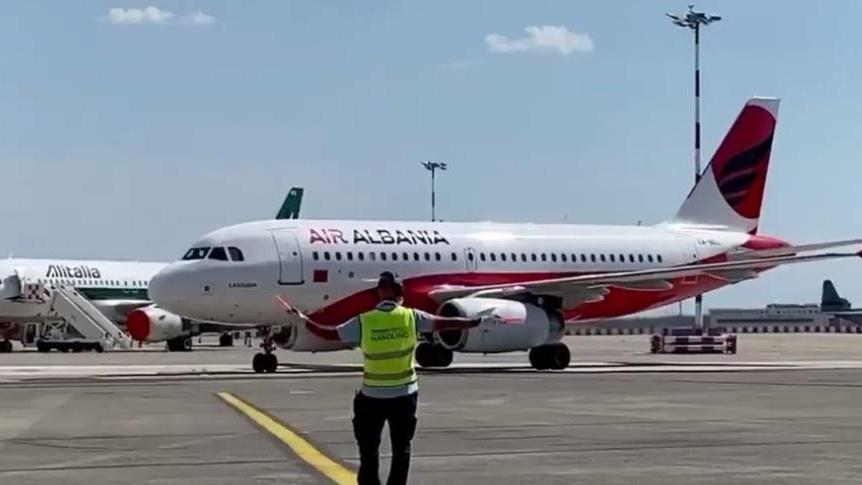 L’aeroporto Galilei saluta il primo volo targato Air Albania