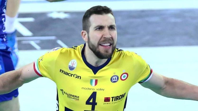 I numeri di maglia: Christenson tiene l’11 Petric riprende il 4 Libero il 9 di Zaytesv