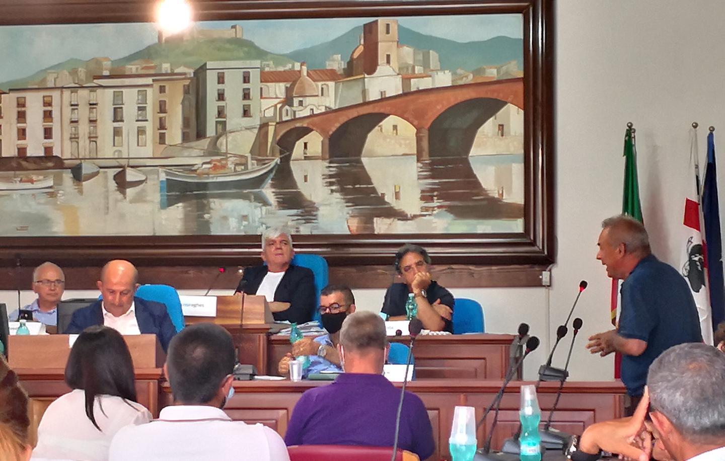 Ospedale senza medici verso la serrata 
