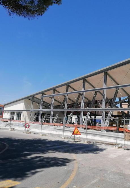 Mercato e sport, prende forma la nuova piazza della Repubblica a Rosignano Solvay