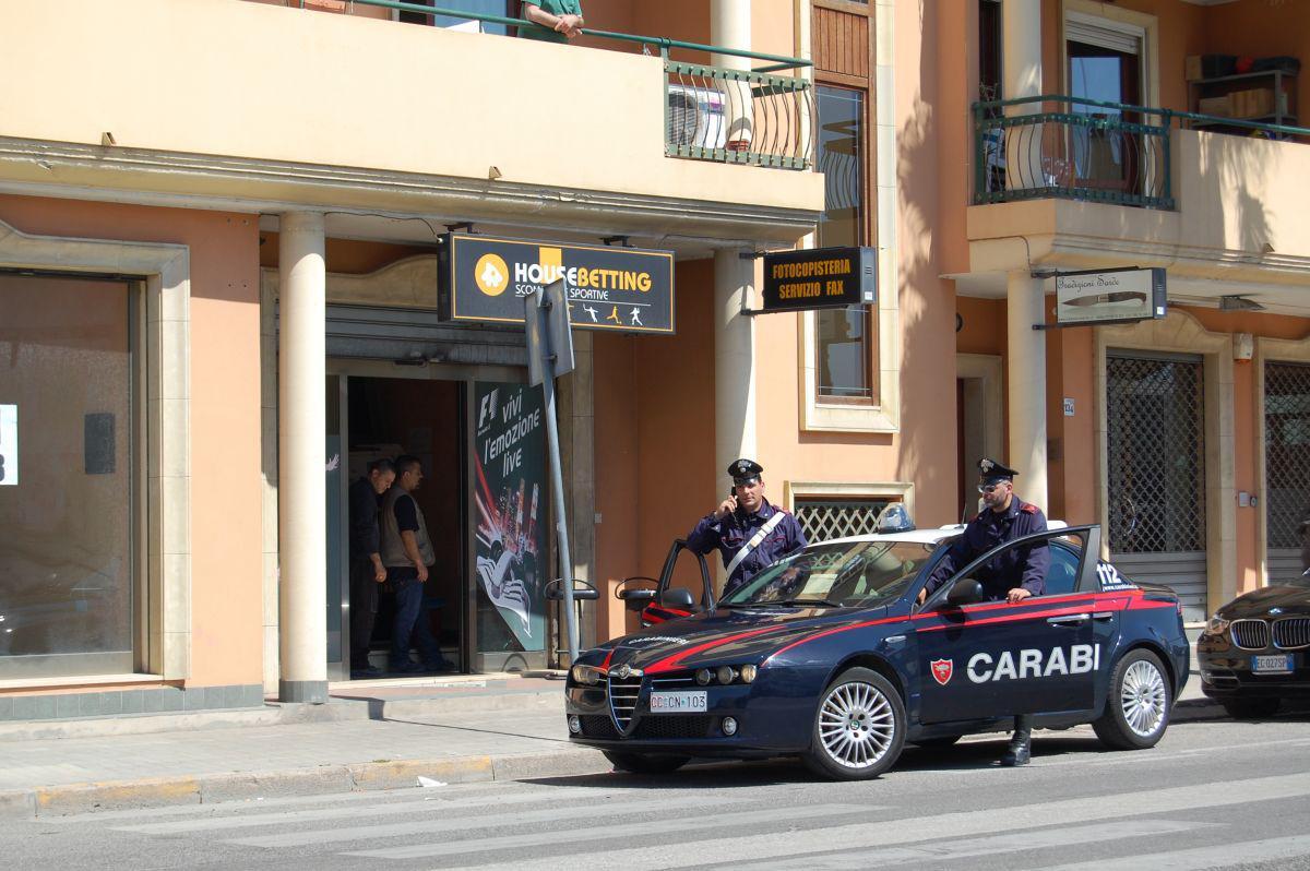 Rapina a Frutti d'oro: 4 arresti dei carabinieri