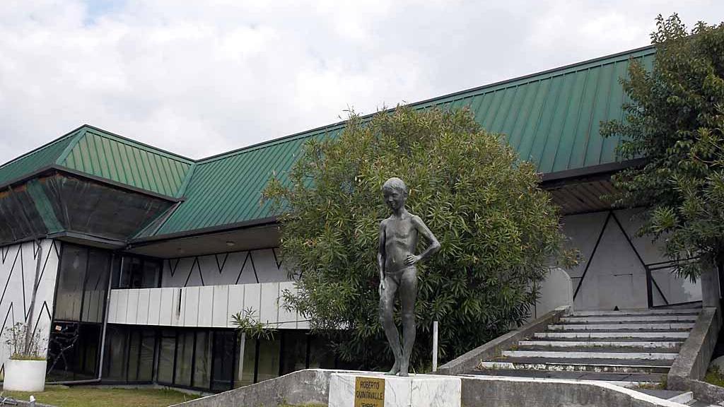La piscina comunale di viale Roma a Massa