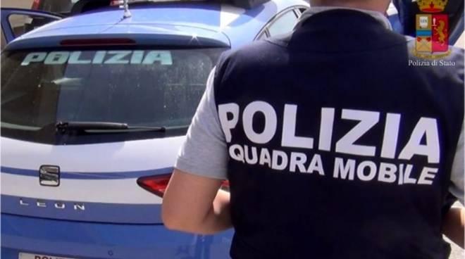 Ruba soldi alla ditta dove lavora: arrestato