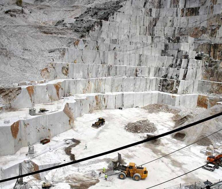 Il malcontento delle imprese di Carrara e il rischio ricorsi contro il Comune