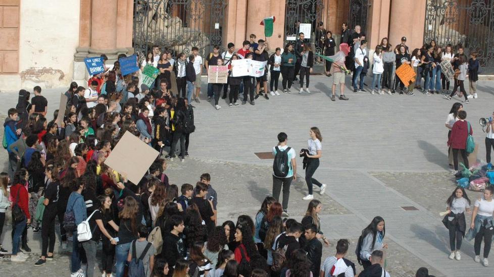 I giovani di Fridays For Future «Su noi la Lega dice falsità» 