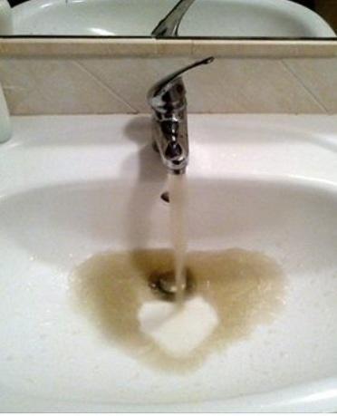 Salute a rischio per i cloriti assolto tecnico di Abbanoa 