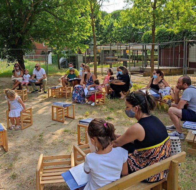 Diari ai bambini tra commozione e voglia di tornare all’asilo con gli amici 
