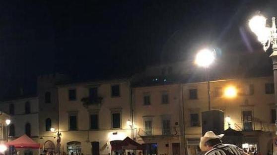 Passeggiata serale e visita guidata per scoprire il Castello di Oliveto