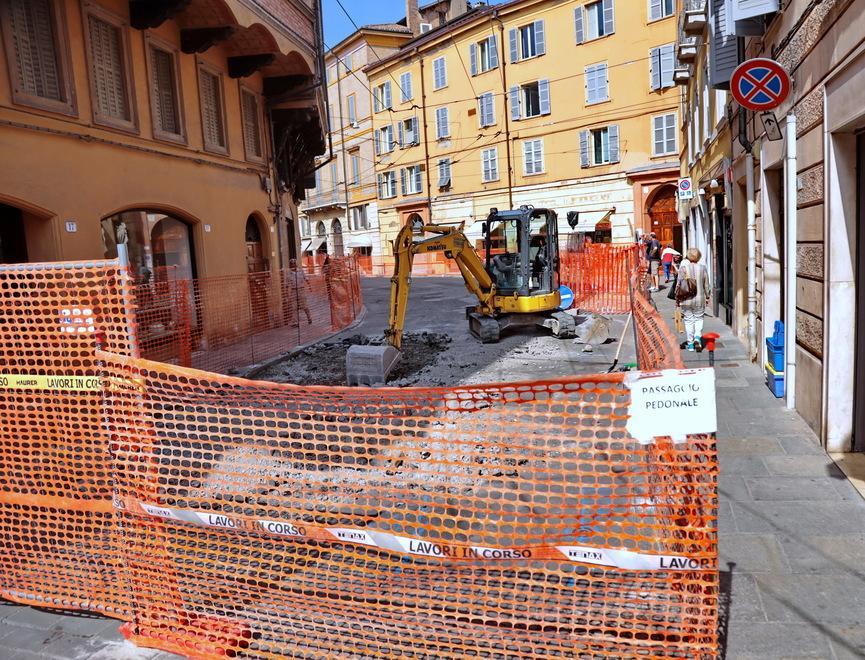 Canalchiaro sarà lastricato di selce