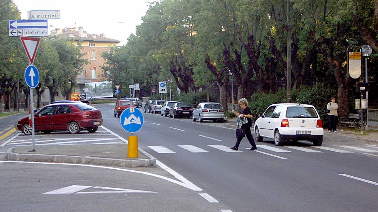 Ztl e centro di Modena, la zona a traffico limitato raddoppia e arriva sui viali. Davanti alle scuole le aree quiete