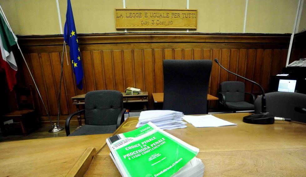 Incassò il risarcimento della cliente: avvocato condannato a 4 mesi