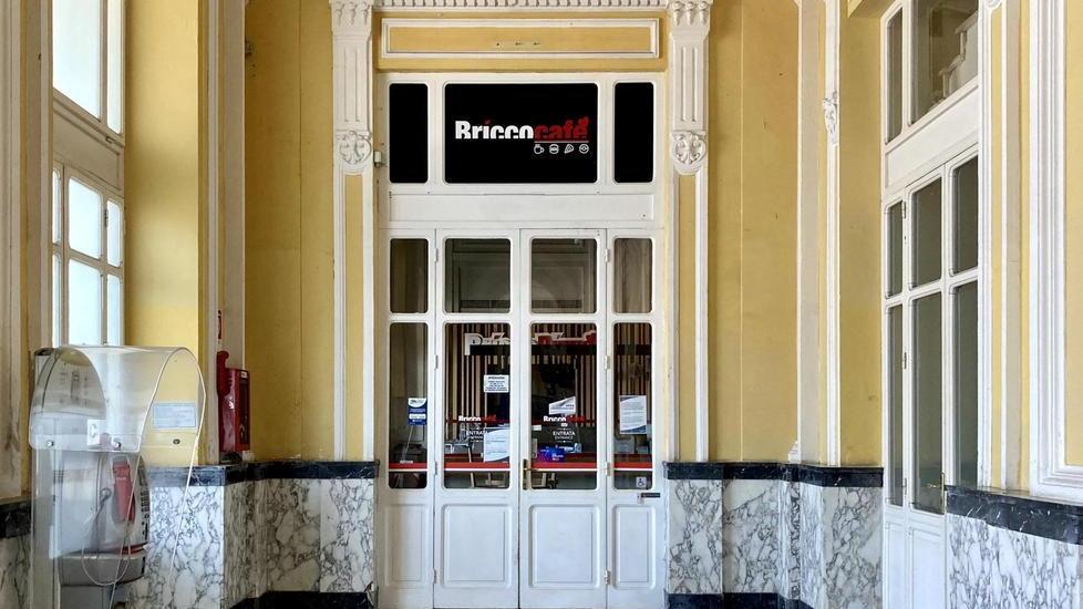 Il bar della stazione preoccupa Salvetti: «Deve riaprire, è un servizio necessario»