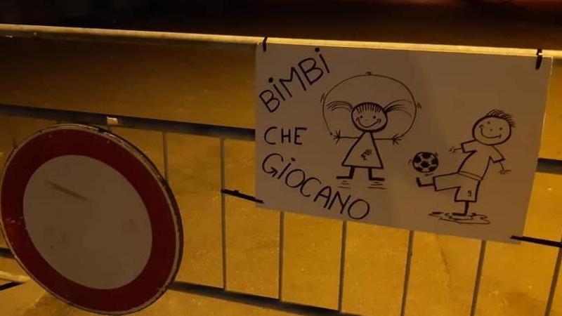 Genitori fai-da-te stoppano gli scooteristi ribelli