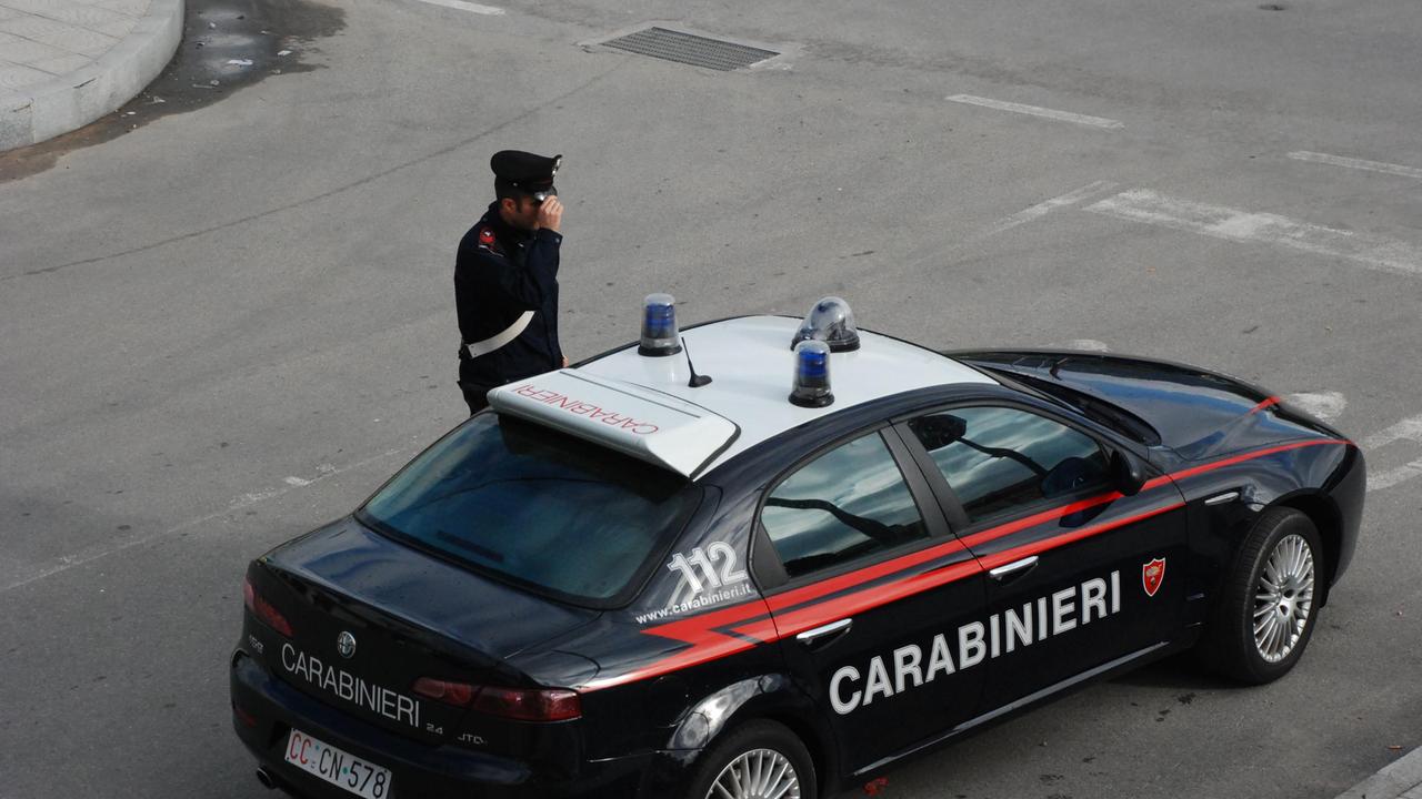 Olbia, piante di marijuana in balcone: un arresto e due denunce