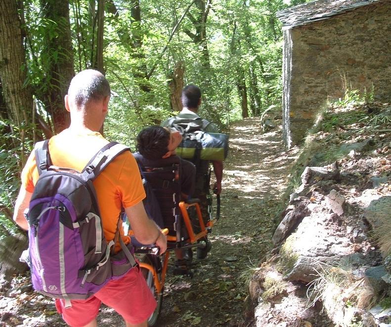 La natura per tutti Nel parco un percorso per chi ha disabilità 