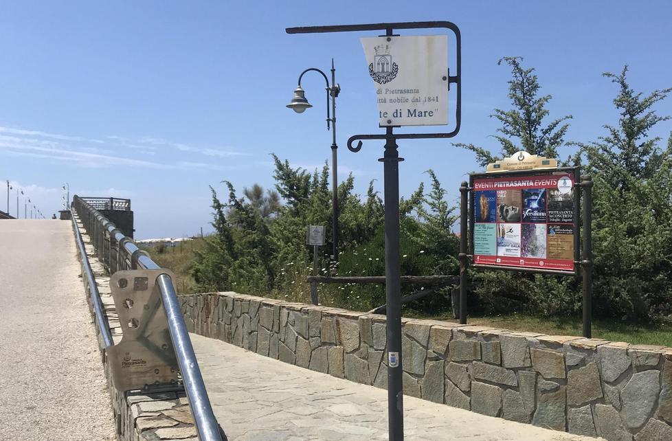 Vandalismi sul pontile