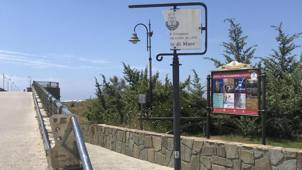 Vandalismi sul pontile