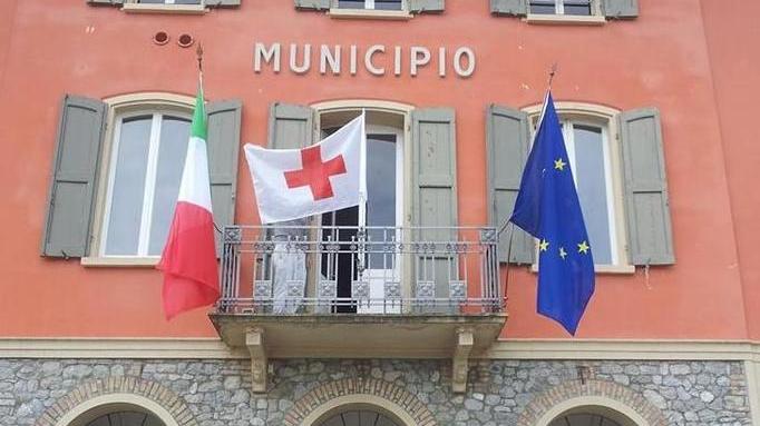 «Scuola, usiamo i fondi Miur per i banchi singoli»