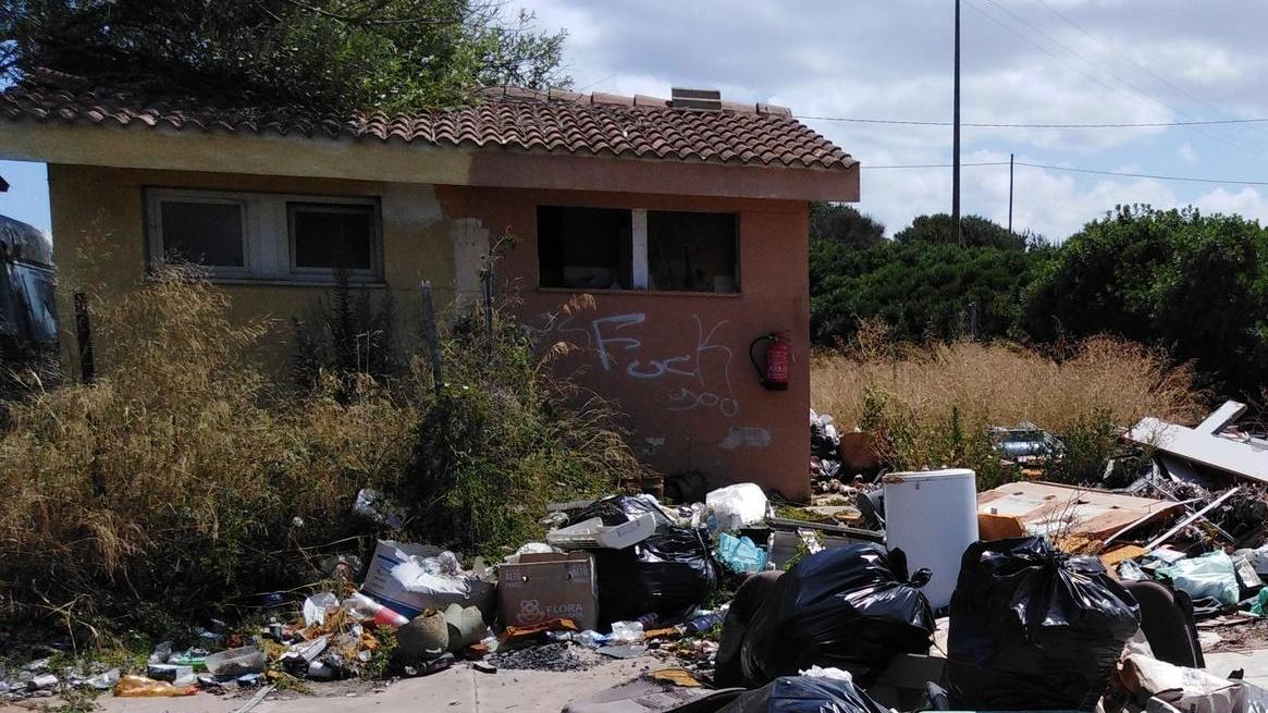 Lite per i rifiuti tra rom un ferito e un denunciato 