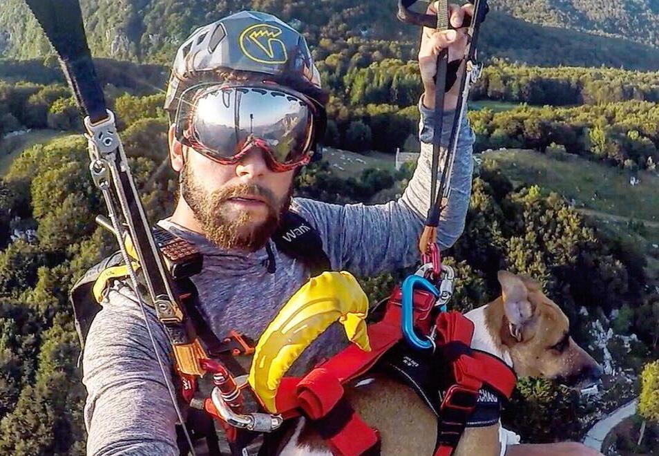 Parà morto: ci sarà l’autopsia Niente perizia sul paracadute 