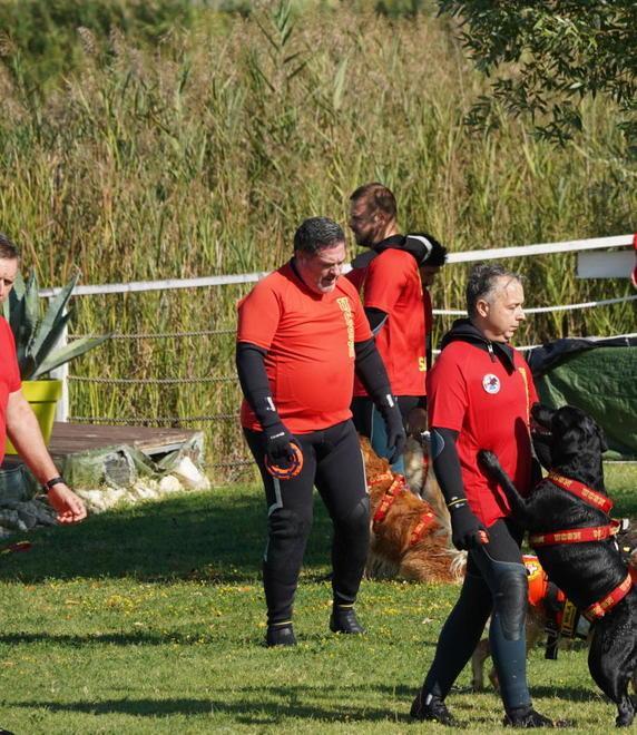 Grazie ai due carabinieri che hanno salvato 60enne che annegava