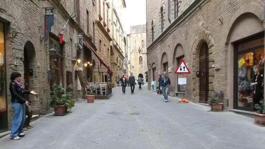 Sos dal mondo del commercio «Cosa manca? Le persone»