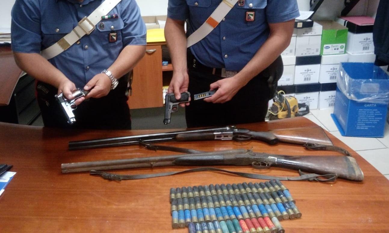 Castelfranco, lite in famiglia. Arrivano i carabinieri e scoprono armi abusive : agricoltore in manette