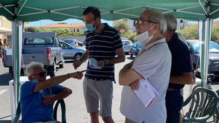 Spiagge di ghiaia e spianatura «Il Comune è disinformato»