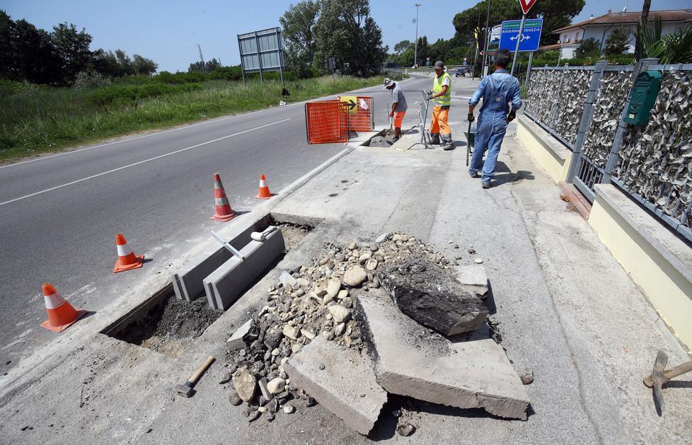 La Regione: cantieri rapidi. Ecco i soldi a dieci Comuni ferraresi