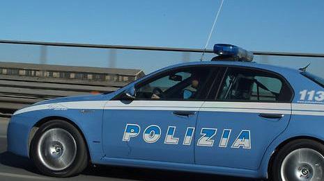 Danni all’auto in sosta, botte ai poliziotti: convalidato l'arresto