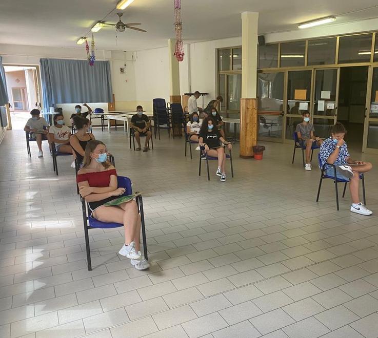 «A settembre tutti in aula. Sicuri E basta con le lezioni a distanza»