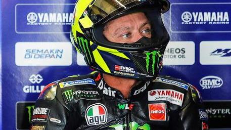 Rossi, l’inizio peggiore Tradito dalla sua Yamaha Operato anche Crutchlow