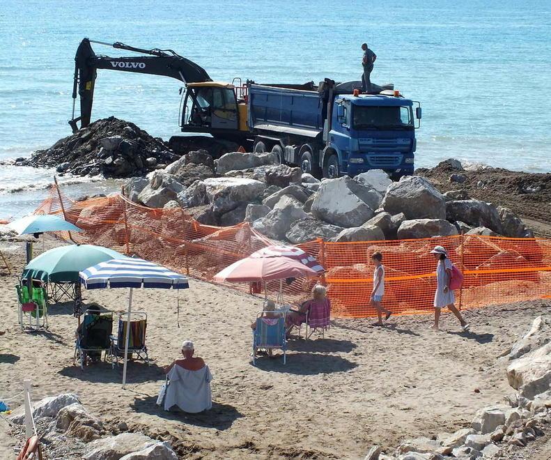 Bagnini, due postazioni in più di salvamento sulle spiagge libere 