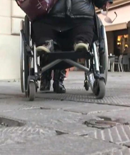 Nuovi marciapiedi a misura di carrozzina