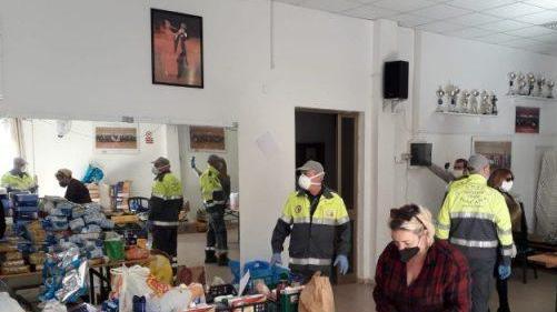 Donati 2.514 pacchi a 154 famiglie da Arci Ardenza e le associazioni