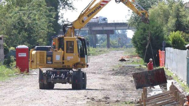 Ferrara. C’è da spostare una montagna di terra per la metropolitana. Idea treno per Bibbiano