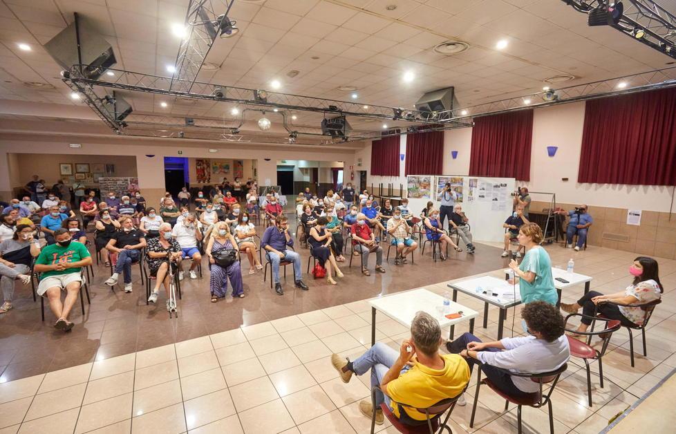 Verde pubblico e servizi per il dopo-ecomostro 