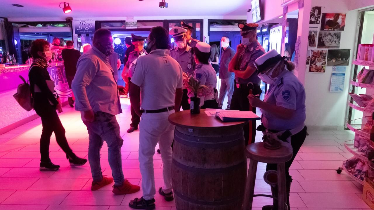 Movida, sperimentazione a Spina e forze in campo anti assembramenti