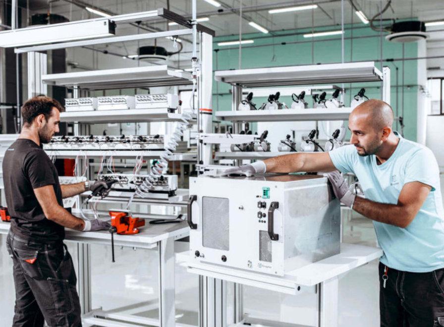 Enapter l'azienda dell'idrogeno green in tre anni è passata da 11 a 60 dipendenti 