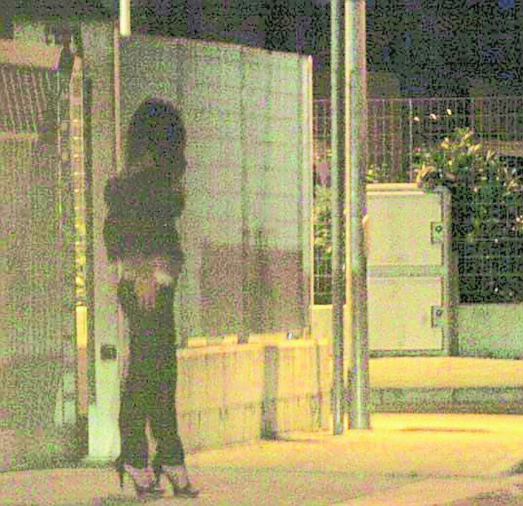 Paga prostituta con soldi falsi e si ritrova sotto processo 